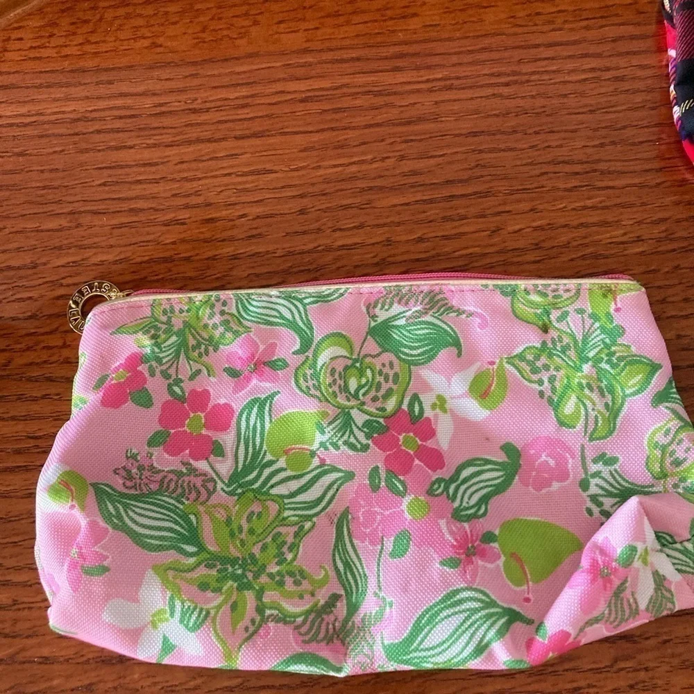 Lot of 4 Estée Lauder Lilly Pulitzer Red Blue Tartan New Makeup bags